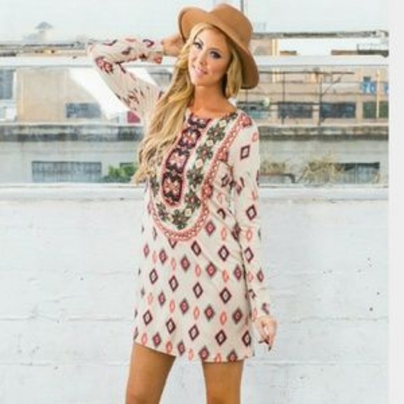 Wanna B Dresses & Skirts - Mini Dress with Aztec pattern